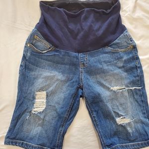 Postpartum Jean Shorts (M)